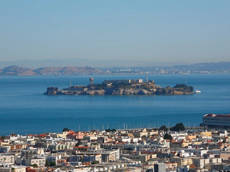 Đây là quang cảnh khi nhìn từ biệt thự của Ive.