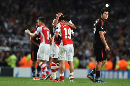 Arsenal vẫn là một ông ngáo ộp ở các vòng play-off Champions League, với thành tích toàn thắng chung cuộc. Ảnh: AFP. Arrsenal-2478-1409191543.jpg