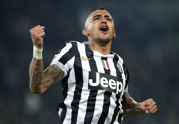 Vidal, M.U, Juve, Quỷ đỏ
