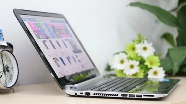HP Pavilion 15 có cấu hình core i5 phù hợp cho nhiều nhu cầu học hành, giải trí.