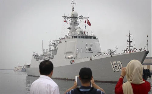 Trung Quốc, Iran, tàu chiến, cập cảng, tập trận Trung Quốc, Iran, tàu chiến, cập cảng, tập trận