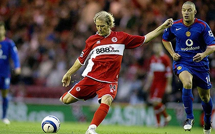 10 thất bại 'nhục nhã' nhất của M.U trong lịch sử Premier League ảnh 7