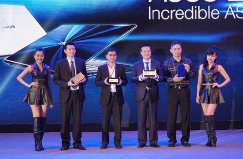 Các sản phẩm mới được Asus mang đến Asus Expo tại Hà Nội. Ảnh: Tuấn Hưng. asus-9433-1411729708.jpg