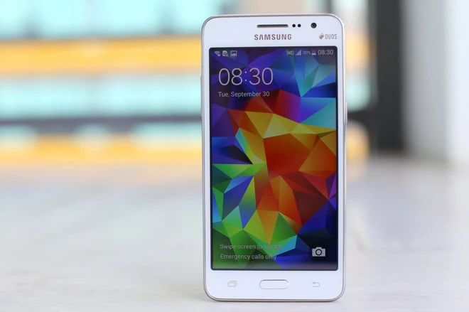  Smartphone camera trước 5 megapixel giá mềm của Samsung ảnh 1