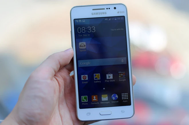  Smartphone camera trước 5 megapixel giá mềm của Samsung ảnh 2