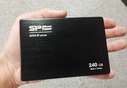 Trên tay ổ cứng di động ‘siêu mỏng’ Silicon Power S60 ảnh 4