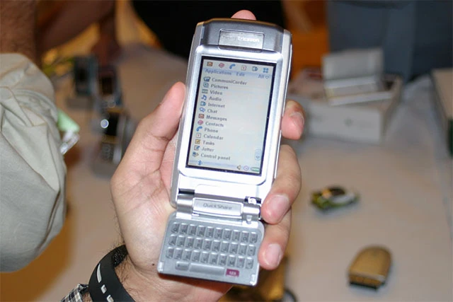 10 điện thoại biểu tượng thời “tiền iPhone” ảnh 8