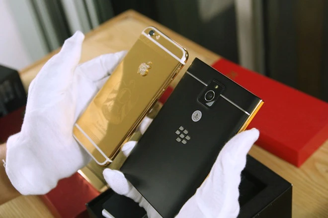 Độ vàng 24K cho BlackBerry Passport ảnh 11