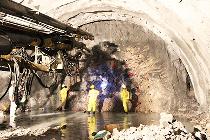 Thông đường hầm đèo Cổ Mã ảnh 3