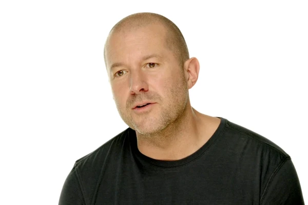 Giám đốc thiết kế Jony Ive của Apple.