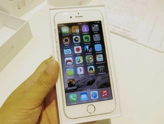 iPhone 6 dung lượng 64GB.