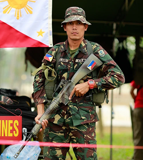 Súng trường M16A2. Xạ thủ quân đội các quốc gia ASEAN trang bị súng trường M16 tham gia Giải AARM-24