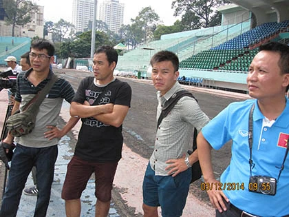 Chùm ảnh tuyển VN tập luyện trên sân Thống Nhất: Trông rất sung và vui vẻ ảnh 11