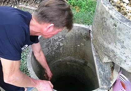 Bắt giữ nghi can sát hại bé trai 9 tuổi ném xuống giếng ảnh 1