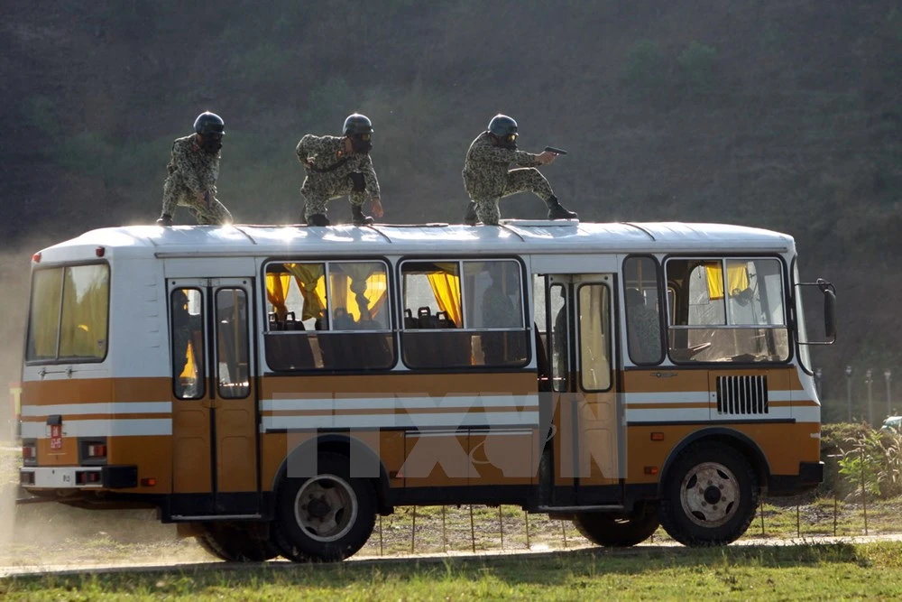 [Photo] Mãn nhãn với màn trình diễn của Bộ đội đặc công Việt Nam ảnh 5