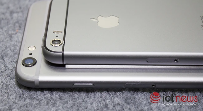 Cụm camera cũng được làm lồi lên giống như ở dòng iPhone 6 (phía trên) tuy nhiên không được "mịn màng" như nguyên bản (iPhone 6 Plus dưới).