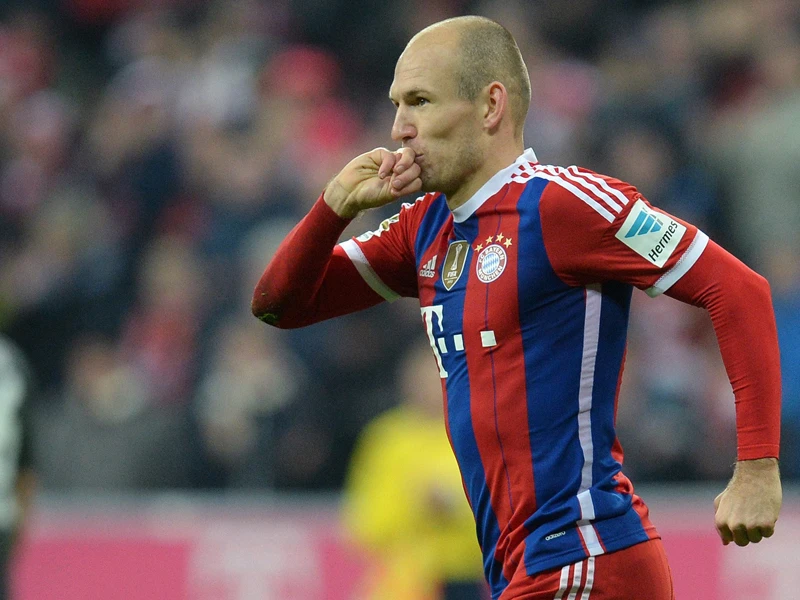 Robben có bàn thắng thứ 100 trong màu áo Bayern Munich