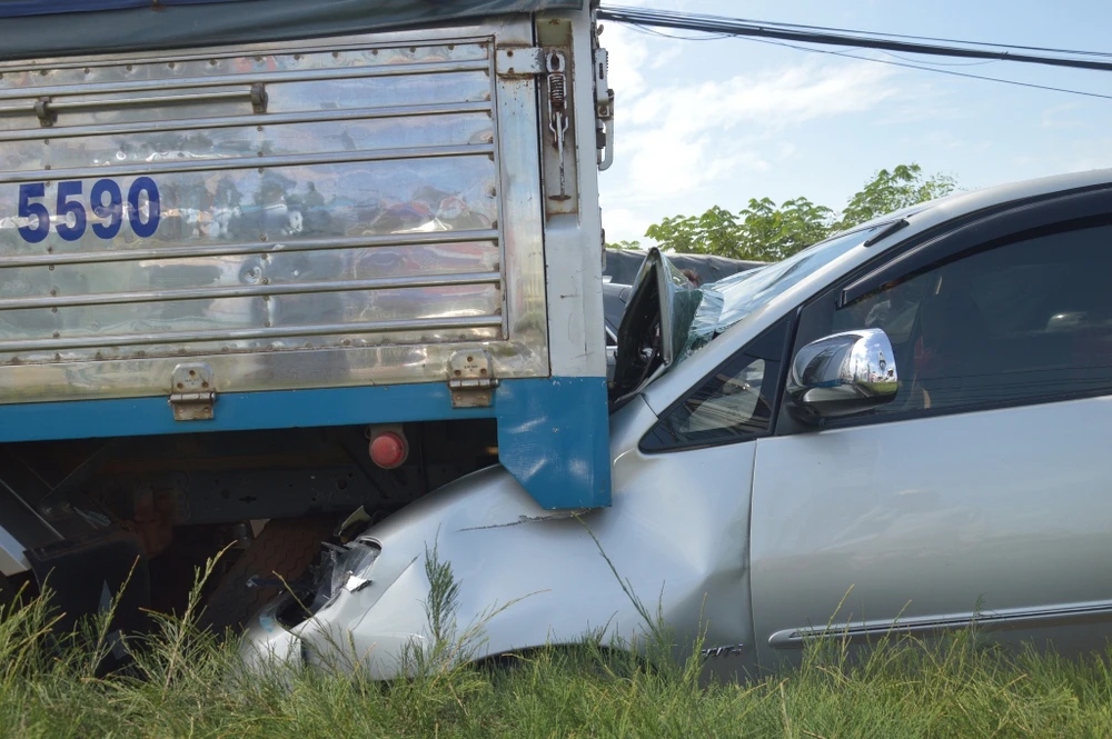 Tai nạn liên hoàn giữa hàng loạt xe ôtô, quốc lộ kẹt xe hàng giờ ảnh 6