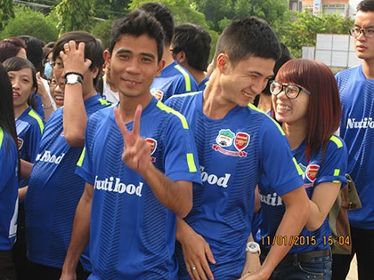 Trước trận HAGL - Đồng Tâm Long An: Sức nóng sân Long An ảnh 2