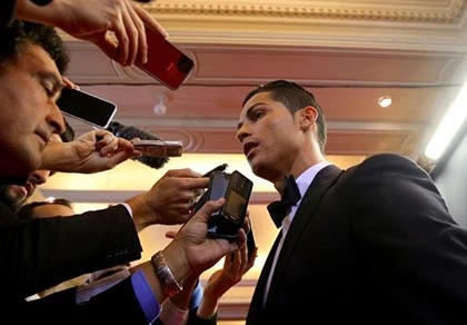 Ronaldo thừa nhận vẫn nghĩ về M.U và nhớ Sir Alex ảnh 1