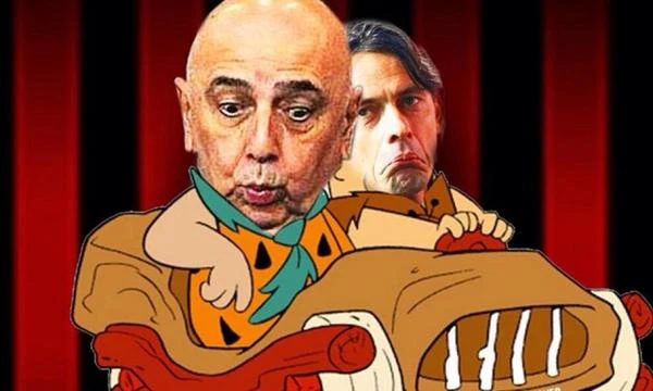 Sốc: Quá nghèo, AC Milan bán cả… xe bus của CLB ảnh 4