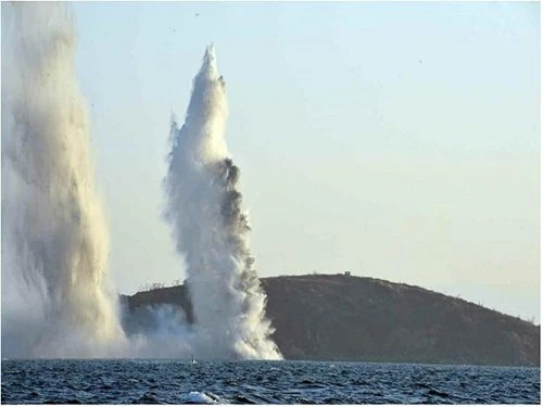 Triều Tiên tăng cường huấn luyện tấn công tàu sân bay ảnh 5