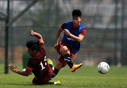 Vấn đề của đội tuyển U-22 Việt Nam: Thao trường đổ mồ hôi ảnh 2