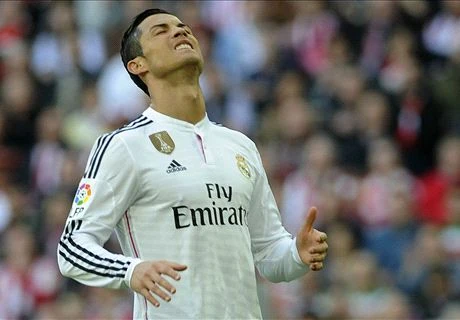 Ronaldo sắp bị Messi đuổi kịp trong danh sách vua phá lưới. ronaldo2-9263-1425770650.jpg