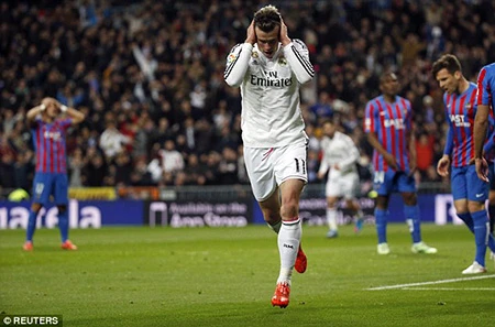 Những pha ăn mừng bàn thắng kinh điển trong lịch sử bóng đá thế giới ảnh 3