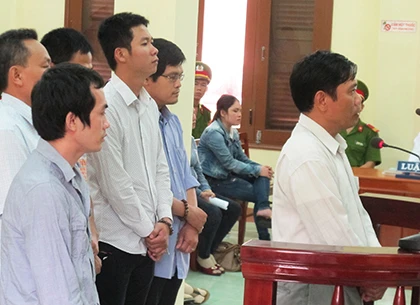 Vụ CA đánh chết nghi can: Một bị cáo xin xử mức án cao nhất ảnh 2