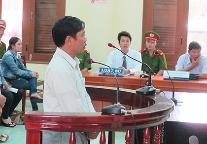 Vụ CA đánh chết nghi can: Một bị cáo xin xử mức án cao nhất ảnh 3