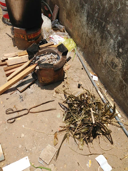 Cận cảnh nơi nấu nước “mát” nhìn là không muốn uống ảnh 2