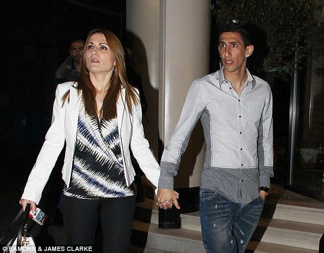 Sao M.U và Man City rủ nhau đi ăn đêm ảnh 3