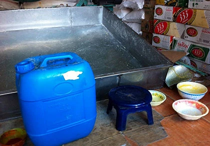 Bắt quả tang công nghệ chế biến đường cát bằng... axít photphoric ảnh 2