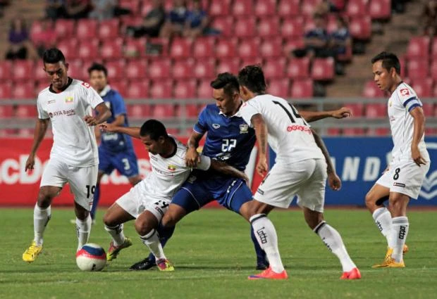 Thắng đậm U-23 Myanmar, U-23 Thái Lan thách thức mọi đối thủ ảnh 1