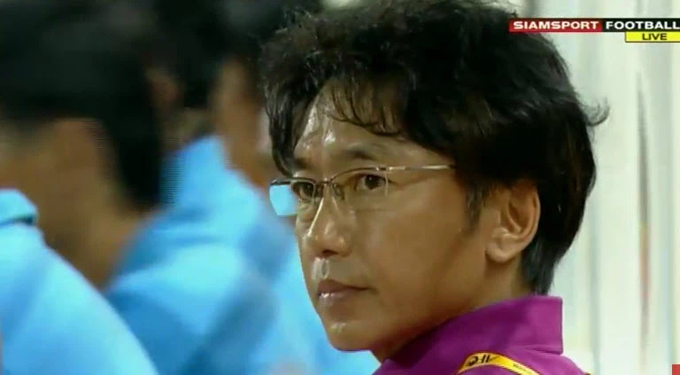 Thái Lan 1-0 Việt Nam: Siêu dự bị giải cứu Kiatisak ảnh 7