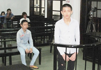 Cướp giật chưa được vẫn bị tù ảnh 1