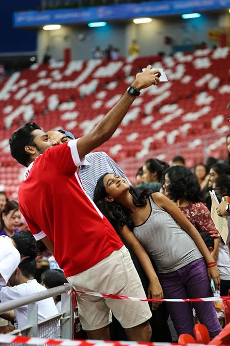 Những hình đẹp trên khán đài SEA Games 28 ảnh 12