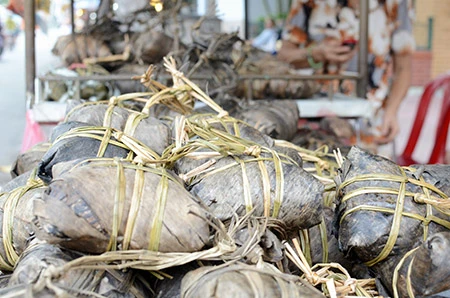 Chùm ảnh: Tết Đoan Ngọ đi chợ mua gì? ảnh 7