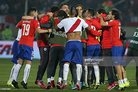 Hạ gục Peru, Chile vào chung kết sau 28 năm ảnh 4