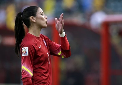 Bán kết World Cup nữ Mỹ- Đức: Hope Solo và Nadine Angerer ảnh 2