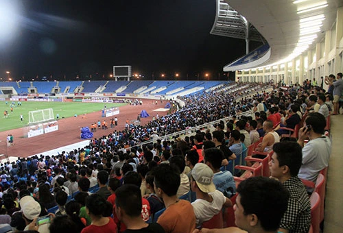 Chùm ảnh cầu thủ Việt Nam, Man City tập luyện cho trận đấu tối nay ảnh 10