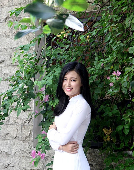 'Nữ sinh phong cách' Trần Bảo Như dịu dàng trong tà áo dài ảnh 4