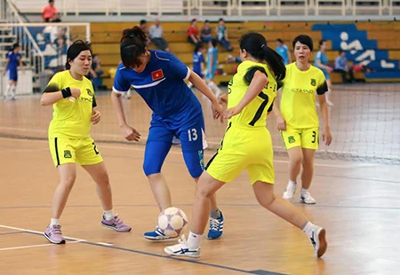 Bóng đá nữ Sở Tư pháp TP. HCM vào tứ kết giải CNVC khối Chính quyền ảnh 7