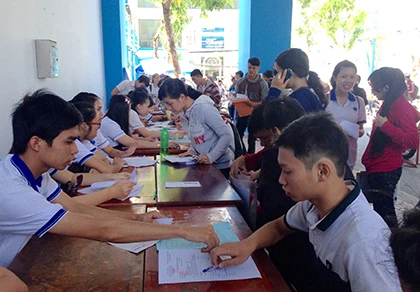 Cấp lại giấy báo trúng tuyển cho hàng trăm thí sinh ảnh 1