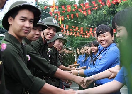 TP.HCM: Hơn 1.200 thanh niên tình nguyện nhập ngũ ảnh 31