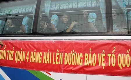 TP.HCM: Hơn 1.200 thanh niên tình nguyện nhập ngũ ảnh 21