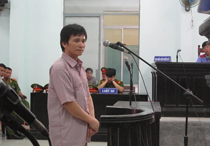 Tăng hình phạt 'yêu râu xanh' hại đời con bạn ảnh 1