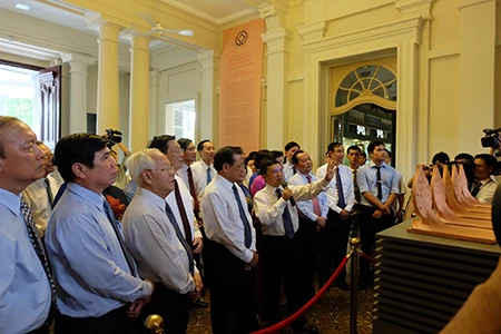 TP.HCM tiếp nhận 638 hiện vật Hoàng thành Thăng Long ảnh 4 TP.HCM tiếp nhận 638 hiện vật Hoàng thành Thăng Long ảnh 4