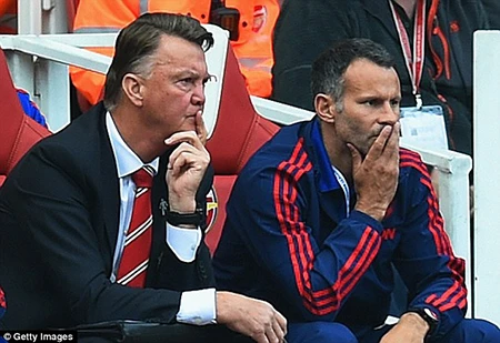 Sir Alex Ferguson: ‘Anh ta đã trở thành HLV M.U nếu giải nghệ sớm’ ảnh 1